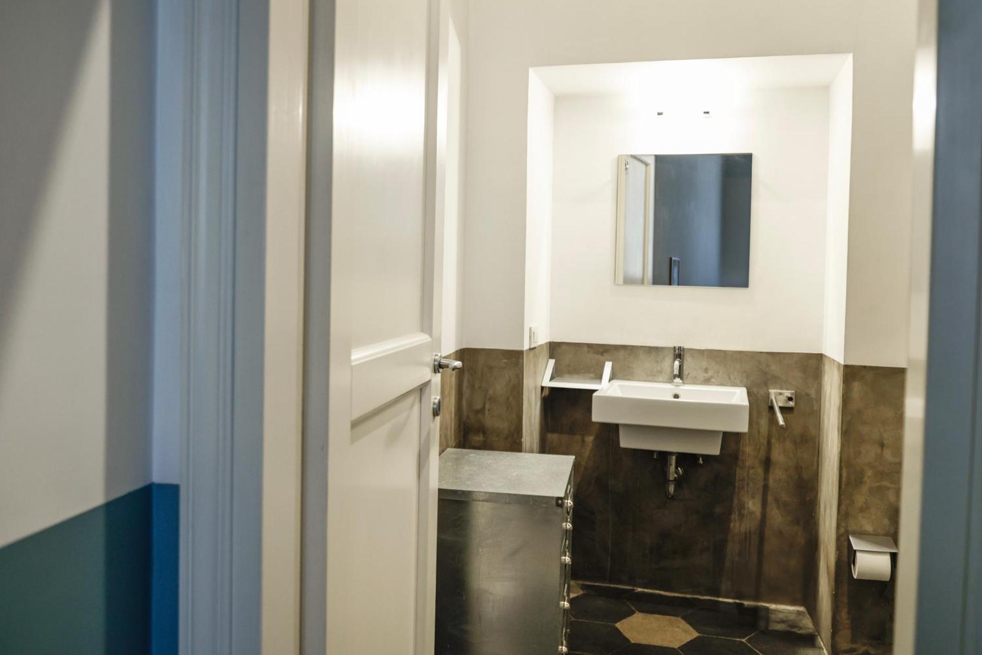 Apartment Charming In Monti, Steps To Colosseum