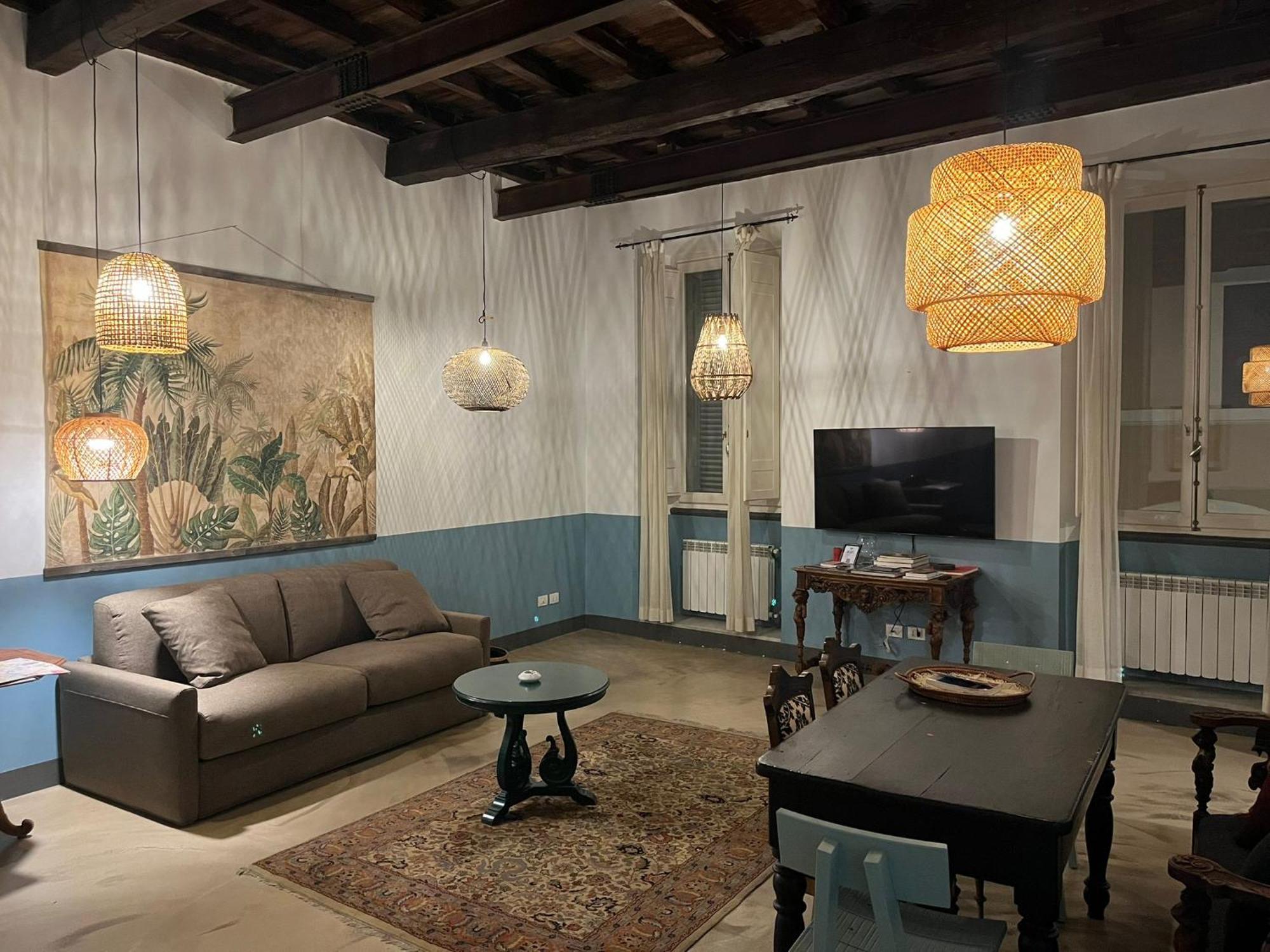 Apartment Charming In Monti, Steps To Colosseum Rom
